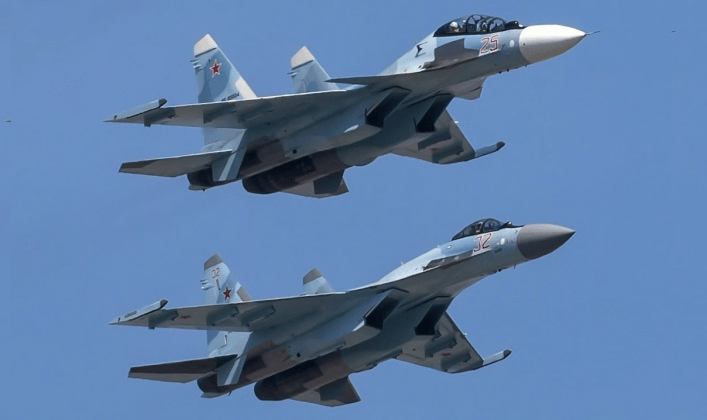 美媒：伊朗欲购中国重型战斗机，不需要歼10，歼16靠隐身击落F-35