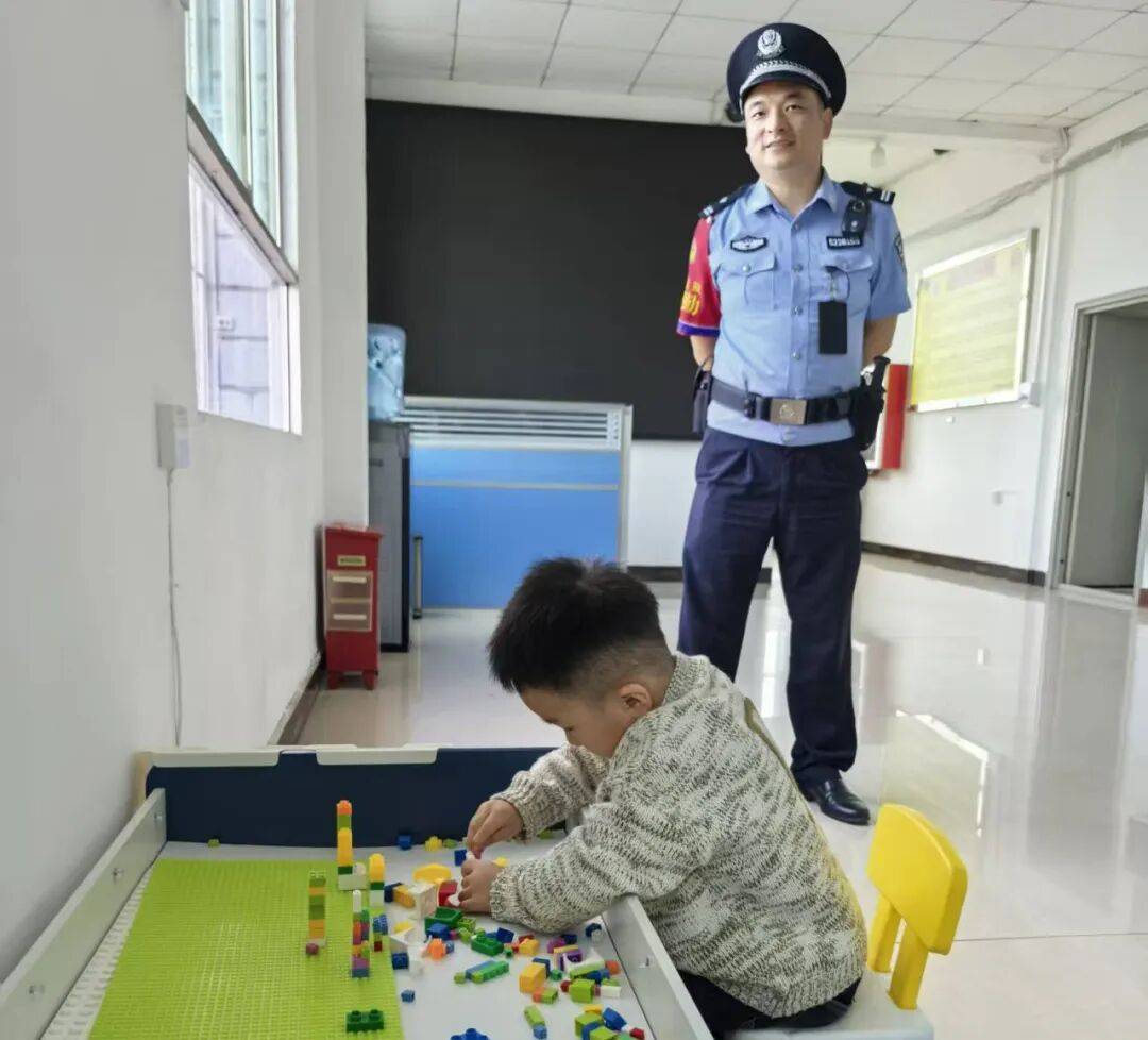 秉公执法有尺度，为民服务有温度