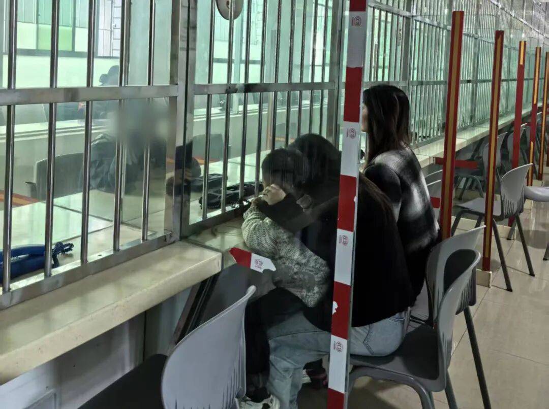 秉公执法有尺度，为民服务有温度