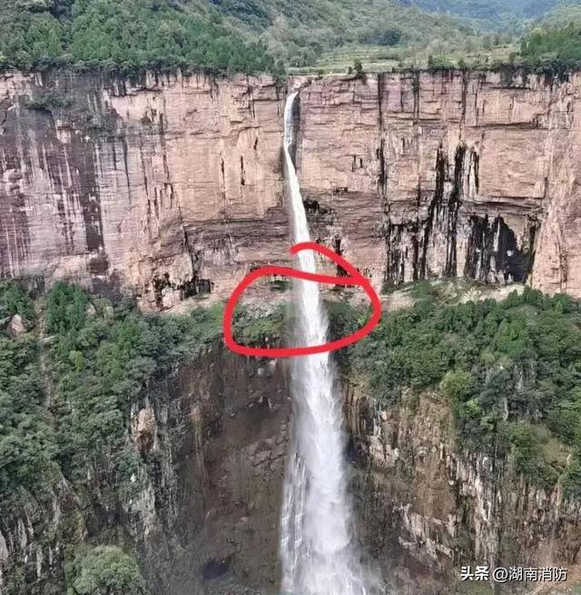 男大学生徒步南太行因拍照摔下瀑布身亡！户外游玩警惕出片“雷区”